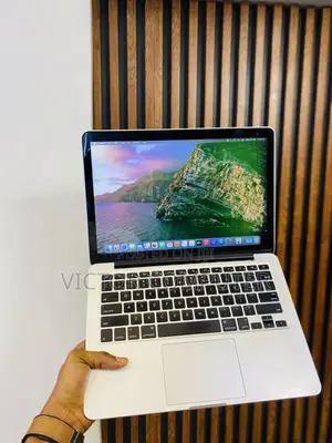Laptop Apple MacBook Pro 2015 8GB Intel Core i5 SSD 256GB