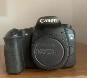 Canon Eos 60d Camera With 18-135mm Lens