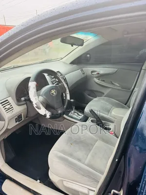 Toyota Corolla 2010 Blue