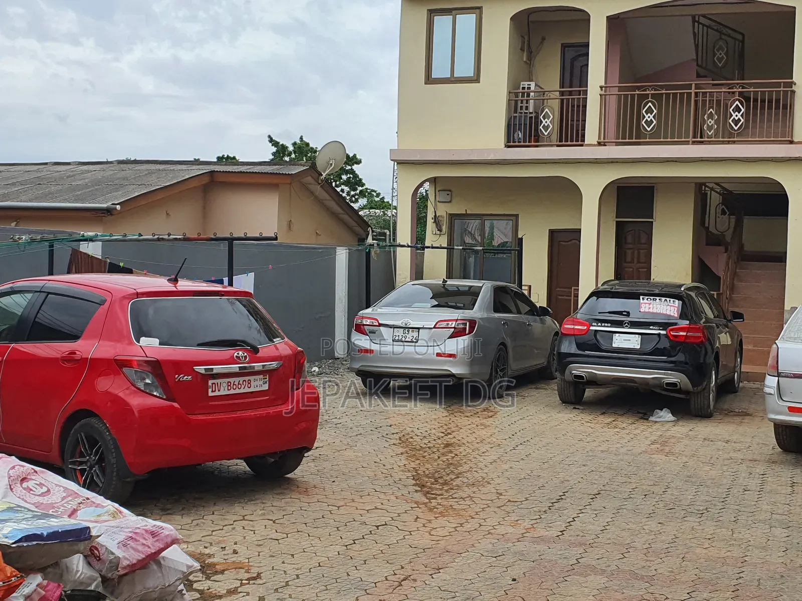 20bdrm House in Sowutwuom for sale