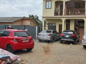 20bdrm House in Sowutwuom for sale