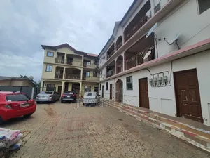 20bdrm House in Sowutwuom for sale