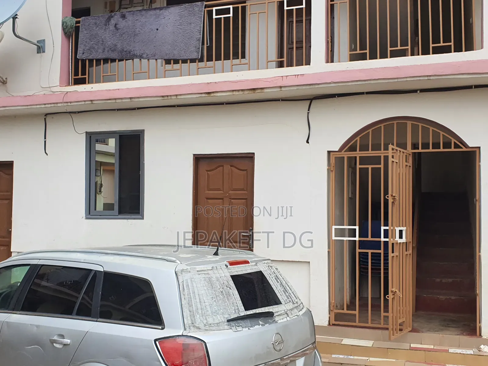 20bdrm House in Sowutwuom for sale