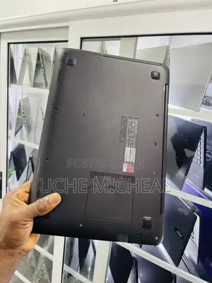 Laptop Asus X55U 8GB Intel Core i5 SSD 256GB