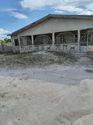 6bdrm House in Free Will Agency, Kumasi Metropolitan for sale