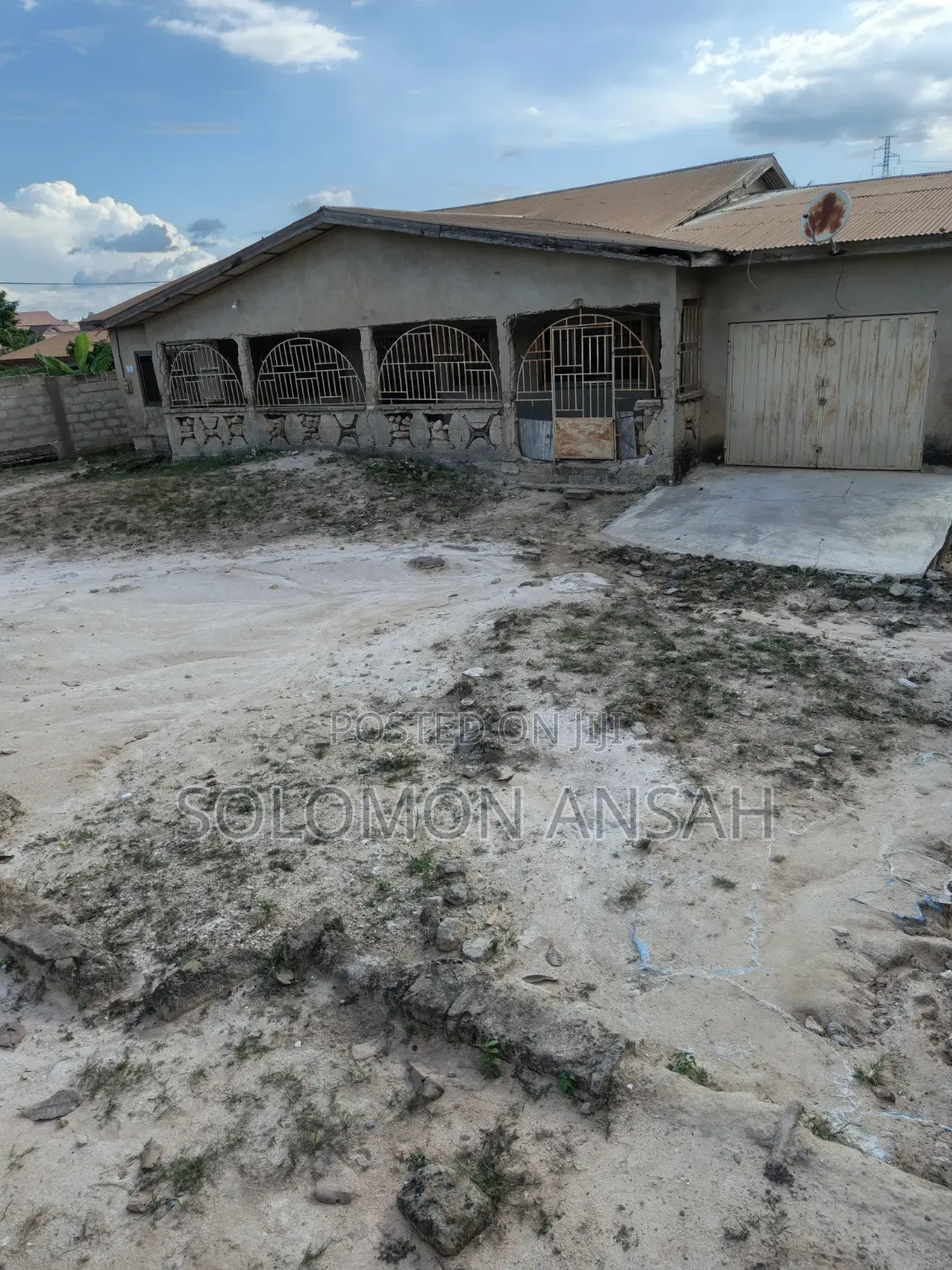 6bdrm House in Free Will Agency, Kumasi Metropolitan for sale