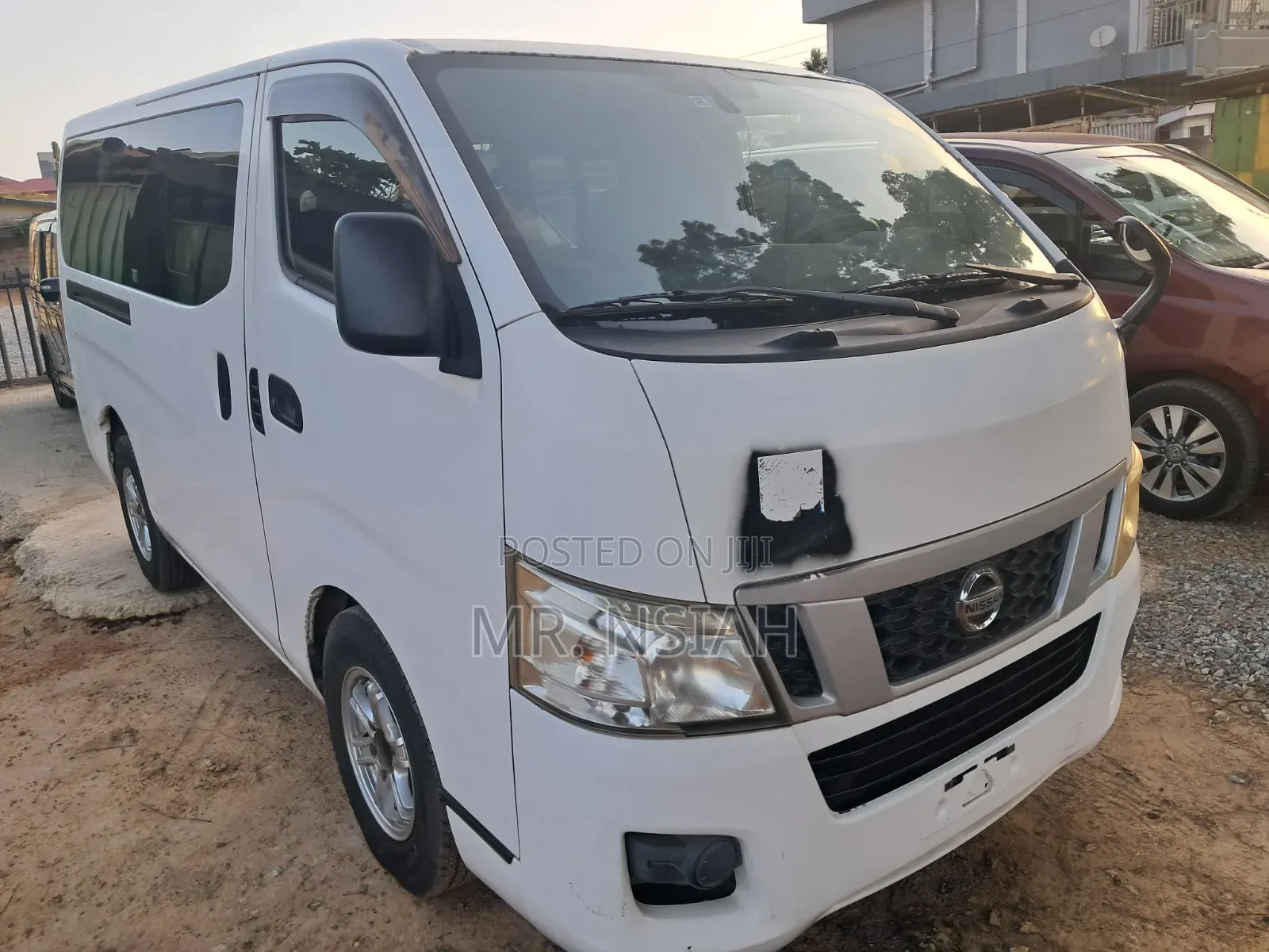 Nissan Caravan (Urvan) 2014 White