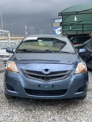 Toyota Yaris 2012 Blue