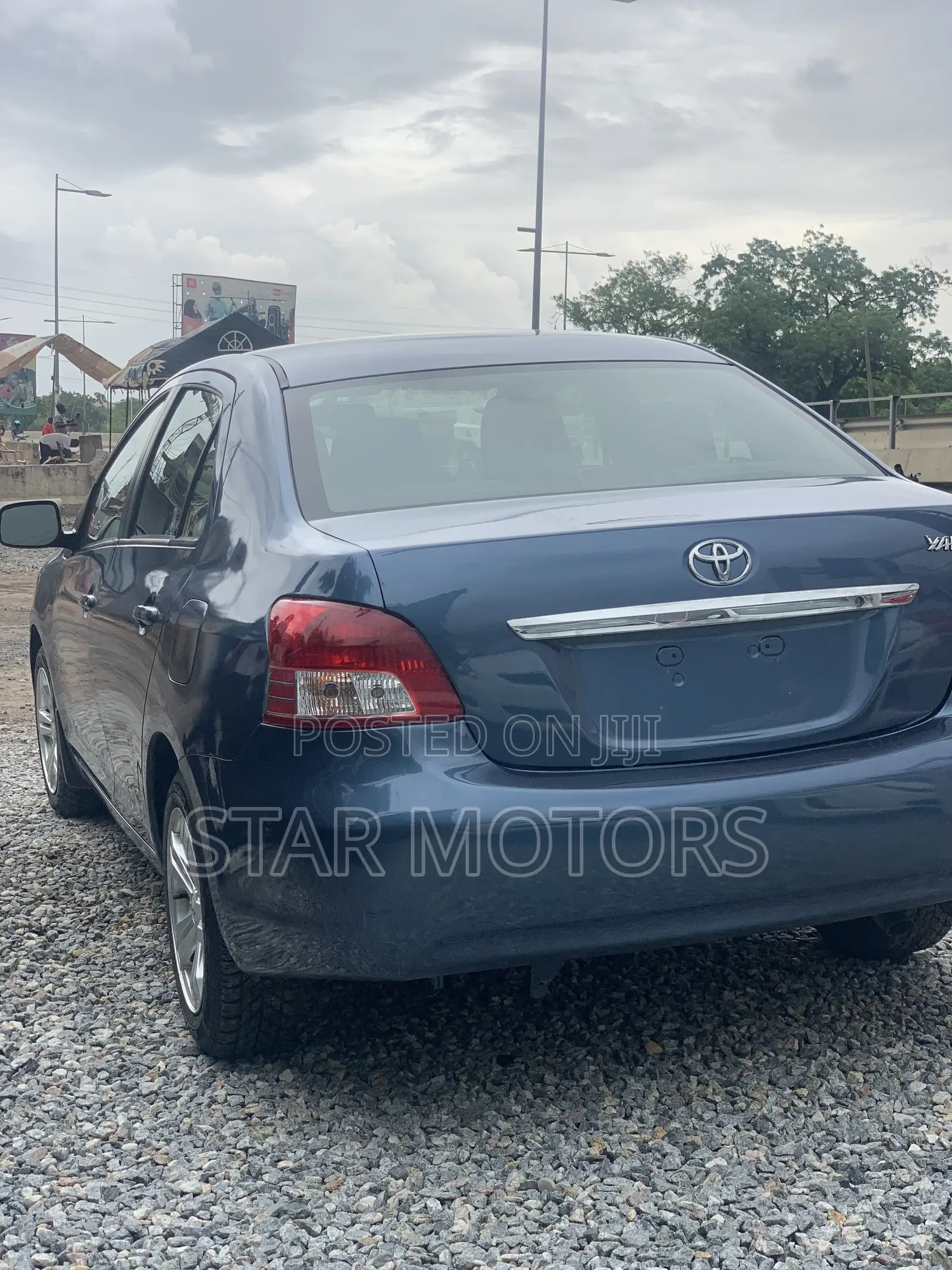 Toyota Yaris 2012 Blue