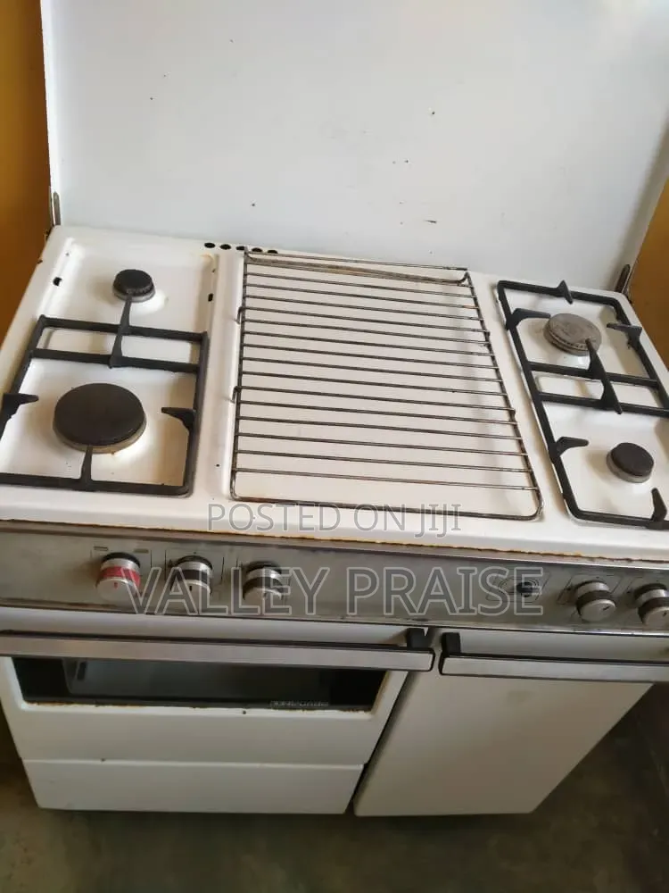 4 Burner Gas Cooker Cooker With Grill