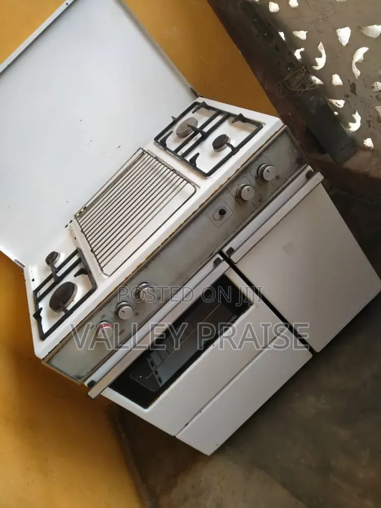 4 Burner Gas Cooker Cooker With Grill