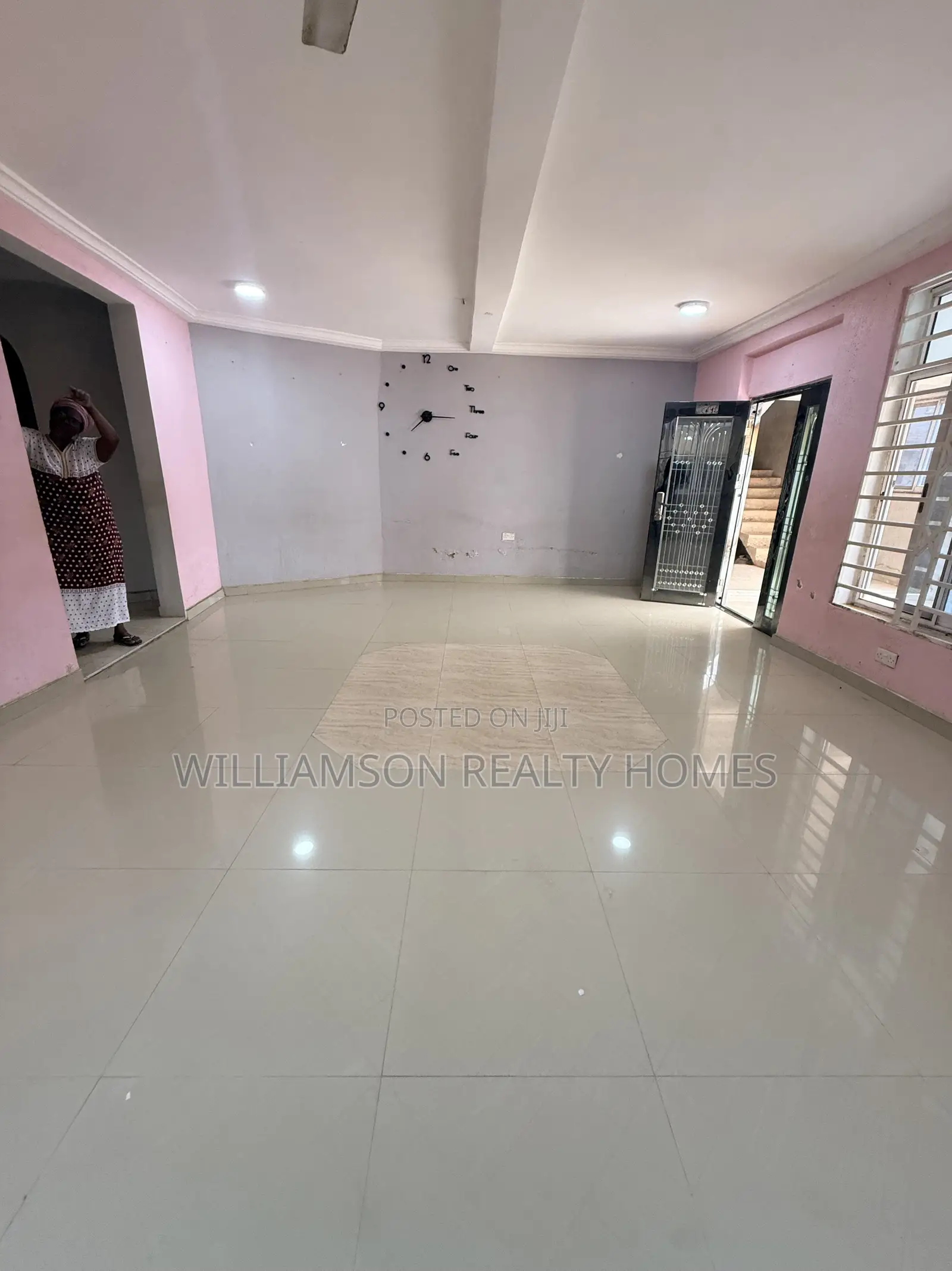 3bdrm House in Community 18 Area, Spintex for rent