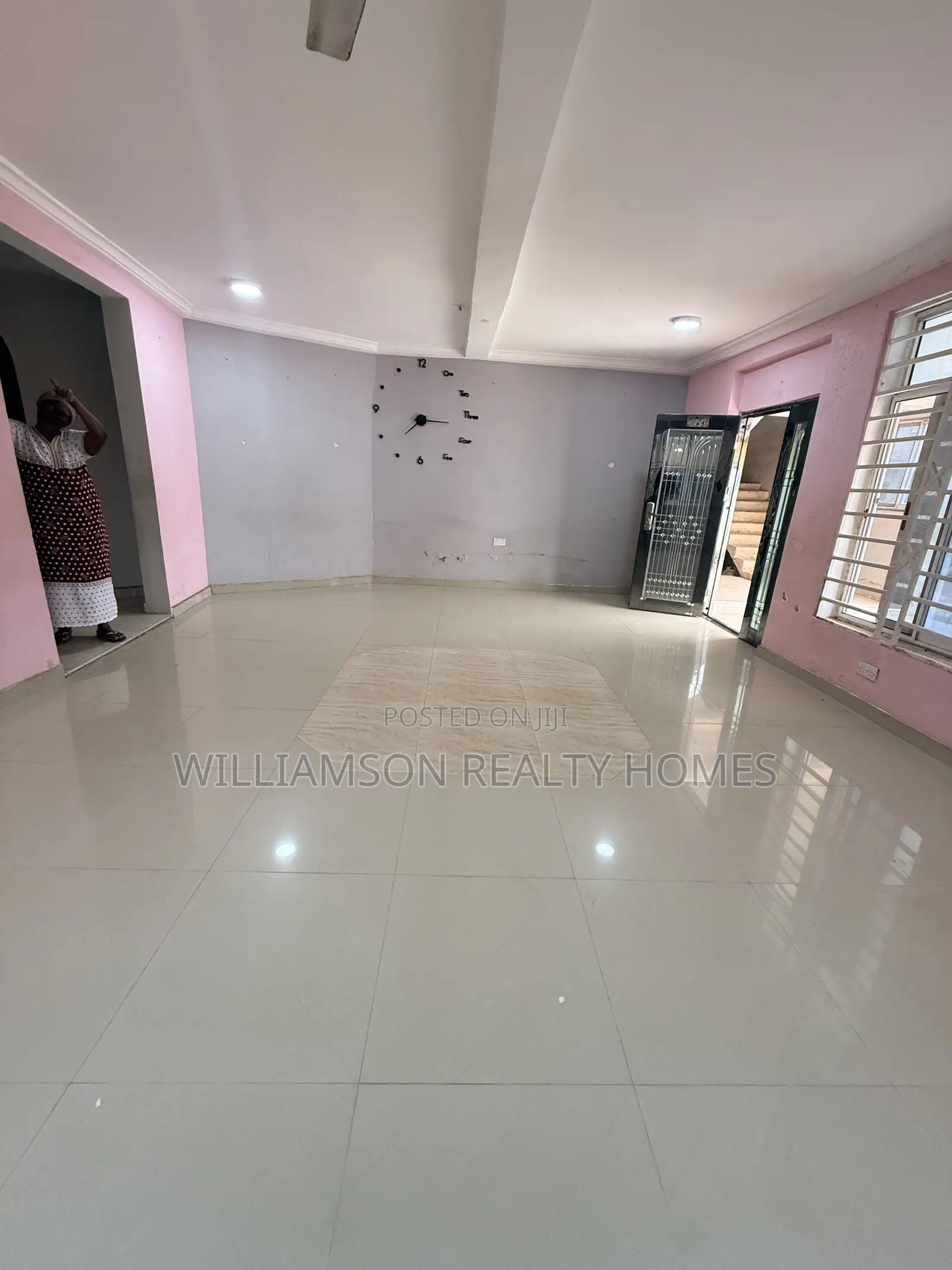 3bdrm House in Community 18 Area, Spintex for rent