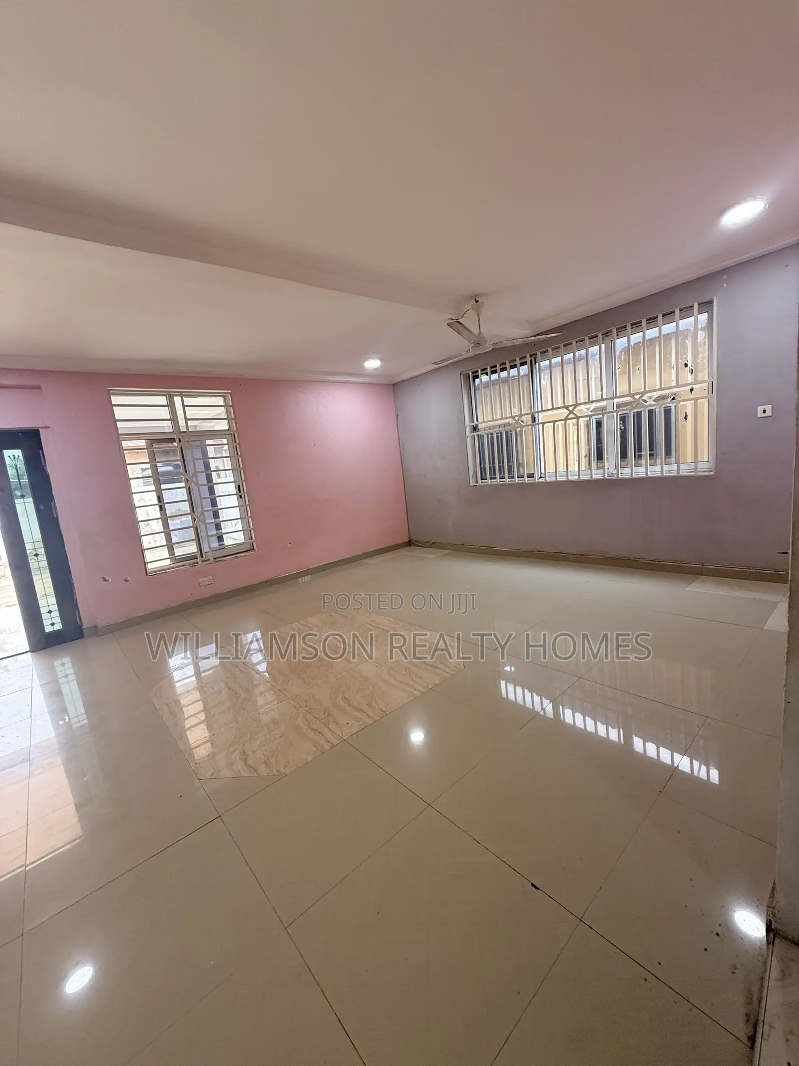 3bdrm House in Community 18 Area, Spintex for rent