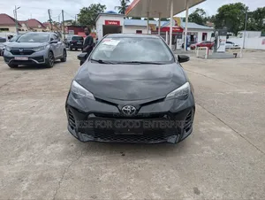 Toyota Corolla XSE (1.8L 4cyl 2A) 2018 Black