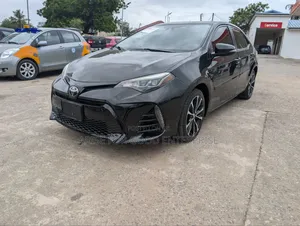 Toyota Corolla XSE (1.8L 4cyl 2A) 2018 Black