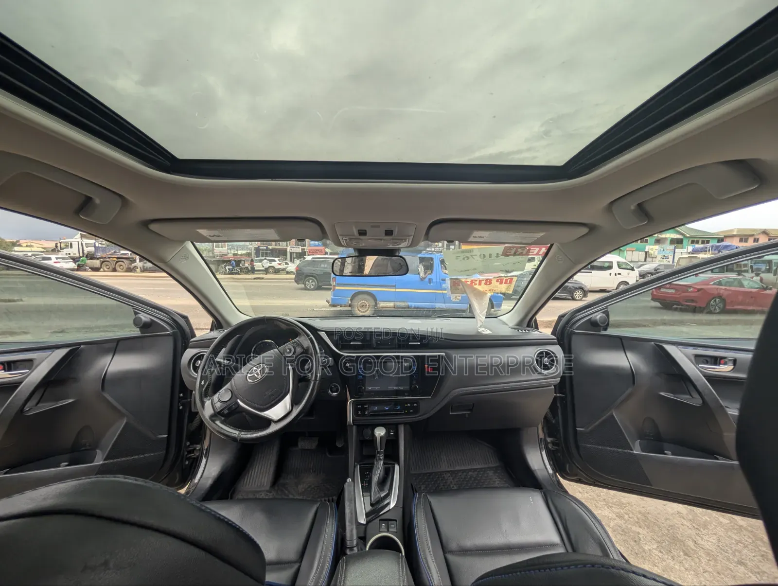 Toyota Corolla XSE (1.8L 4cyl 2A) 2018 Black