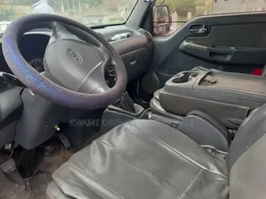 Kia Refrigerator Truck