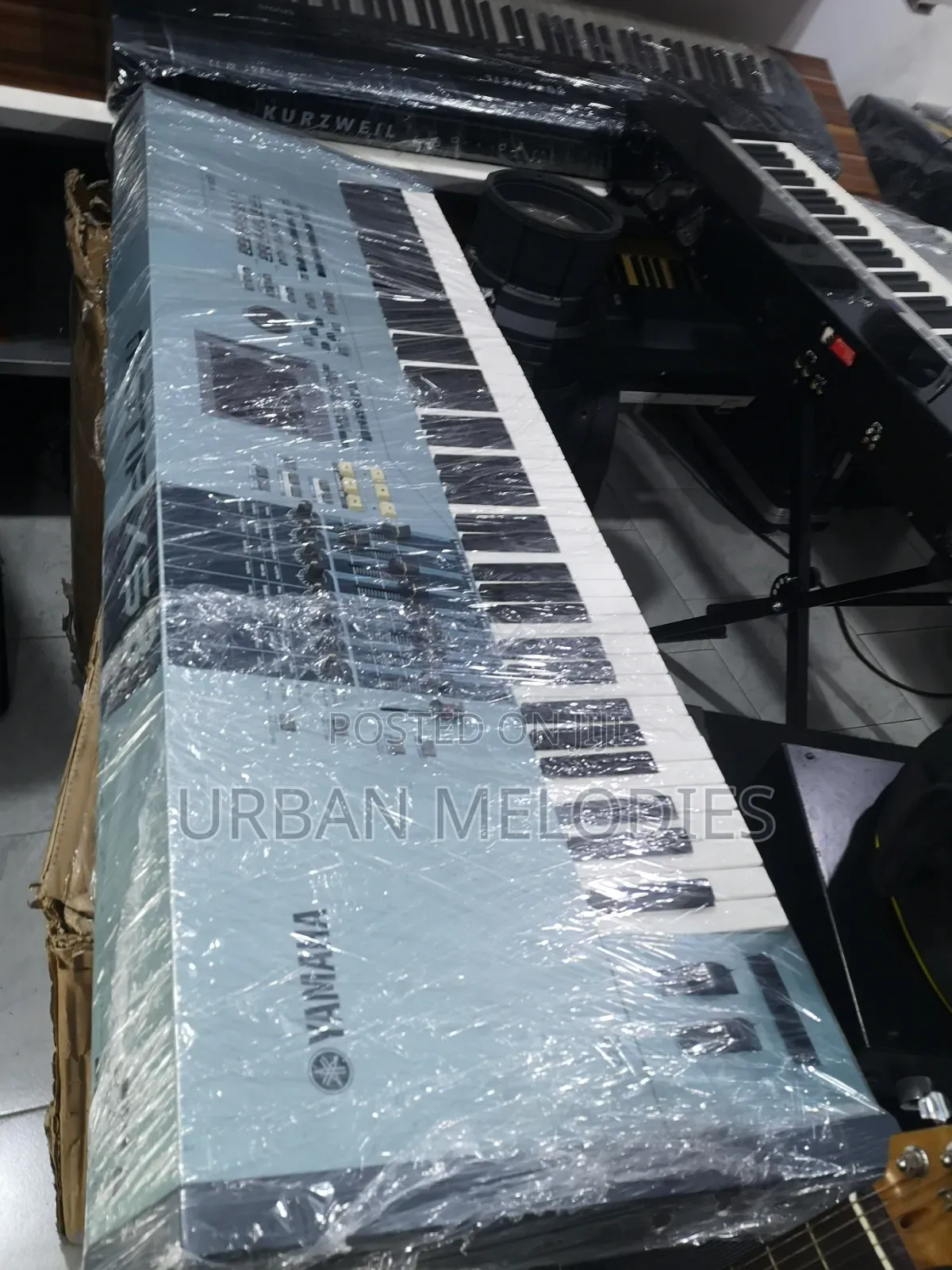 Yamaha Motif Xs8 Synthesizer Workstation Keyboard
