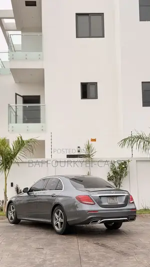 Mercedes-Benz E300 4Matic AWD Sedan (2.0L 4cyl 9A) 2017 Silver