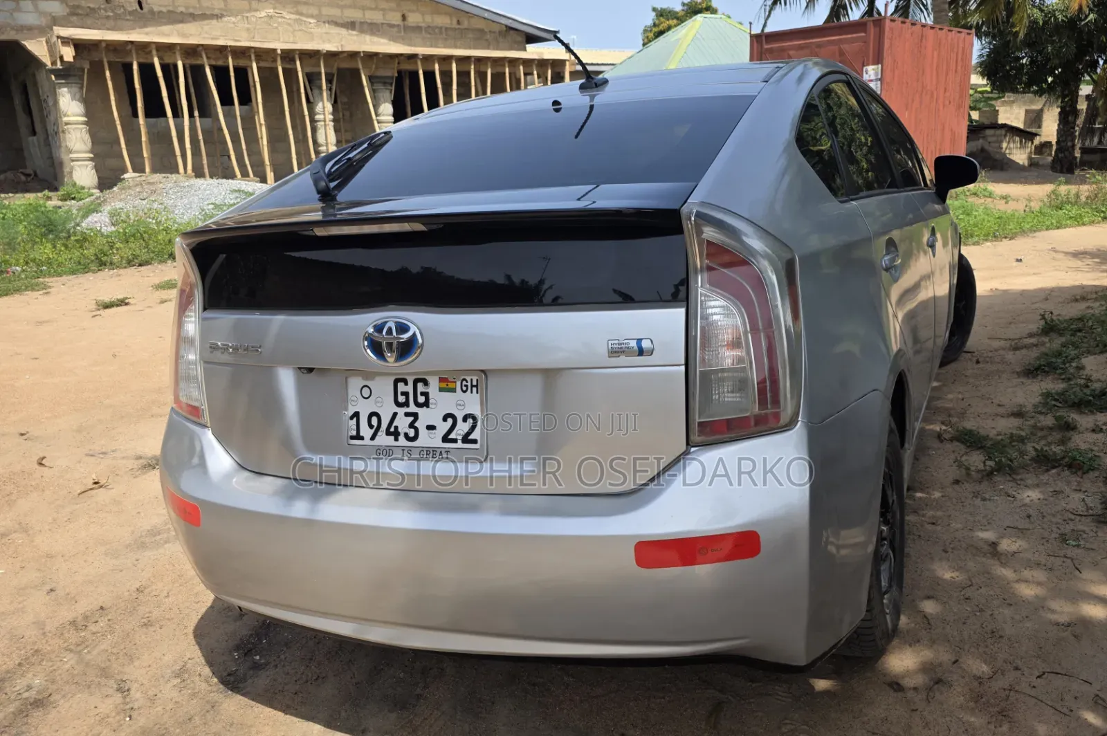 Toyota Prius v Five 2013 Silver