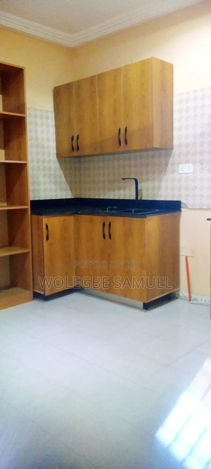 2bdrm Apartment in Lashibi, Sakumono for rent