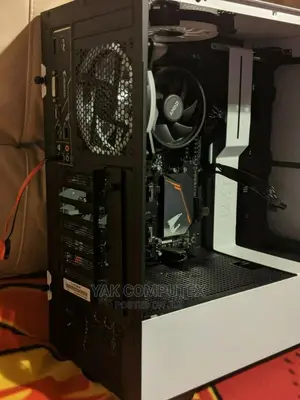 New Desktop Computer Asus ROG G20CB 32GB AMD Ryzen SSHD (Hybrid) 2T