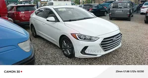Hyundai Elantra SE Sedan FWD (2.0L 4cyl 6M) 2017 White