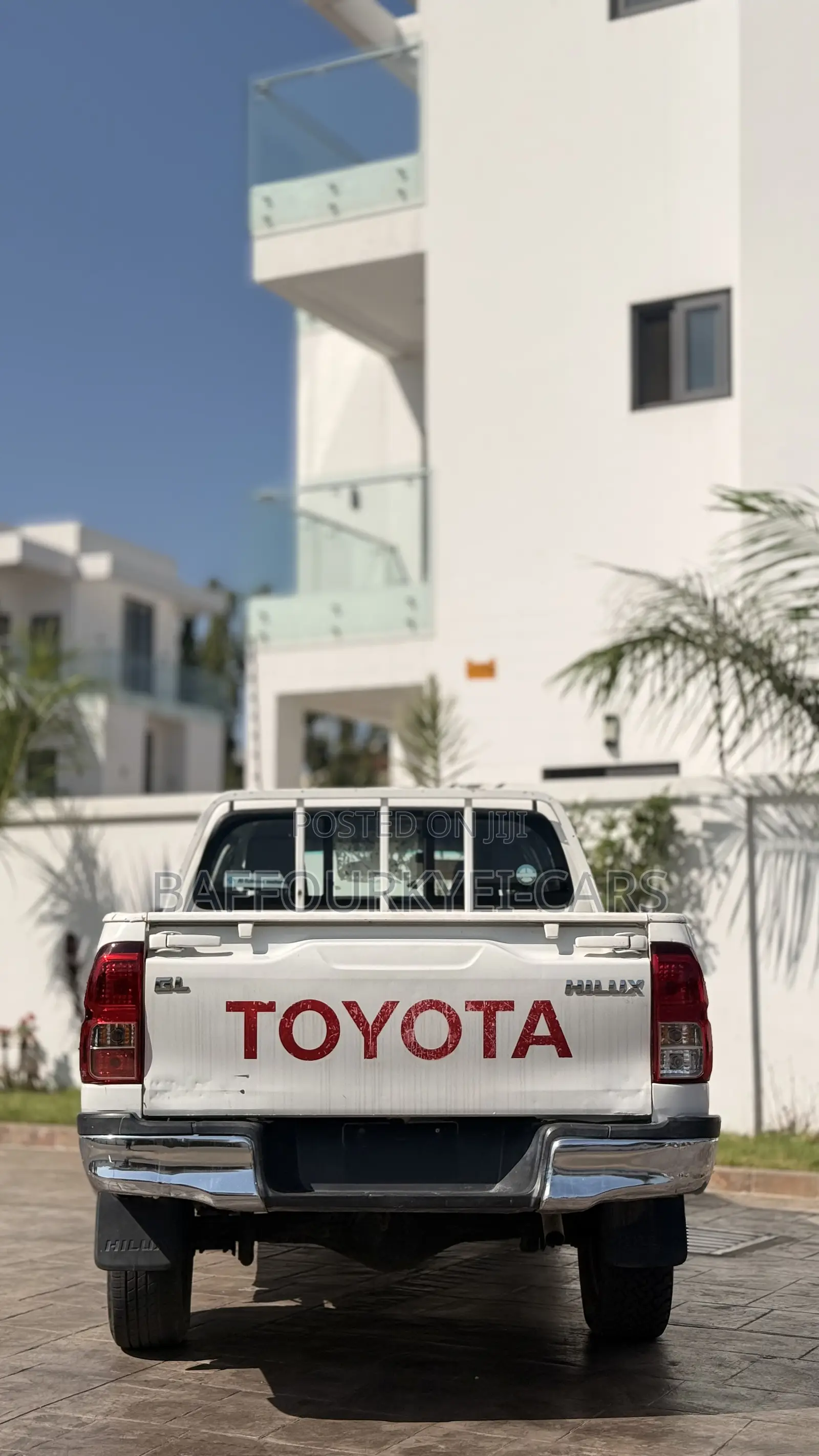 Toyota Hilux Revo Double Cab Petrol 2.7 AWD 2017 White