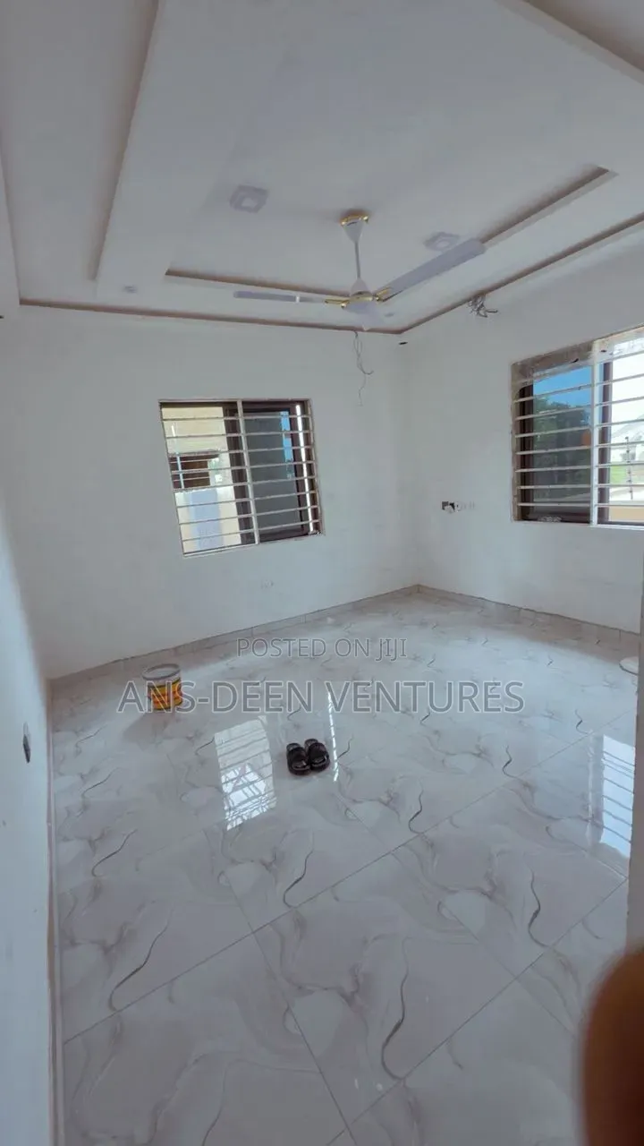 3bdrm House in Ansdeen Homes, Manhean for sale