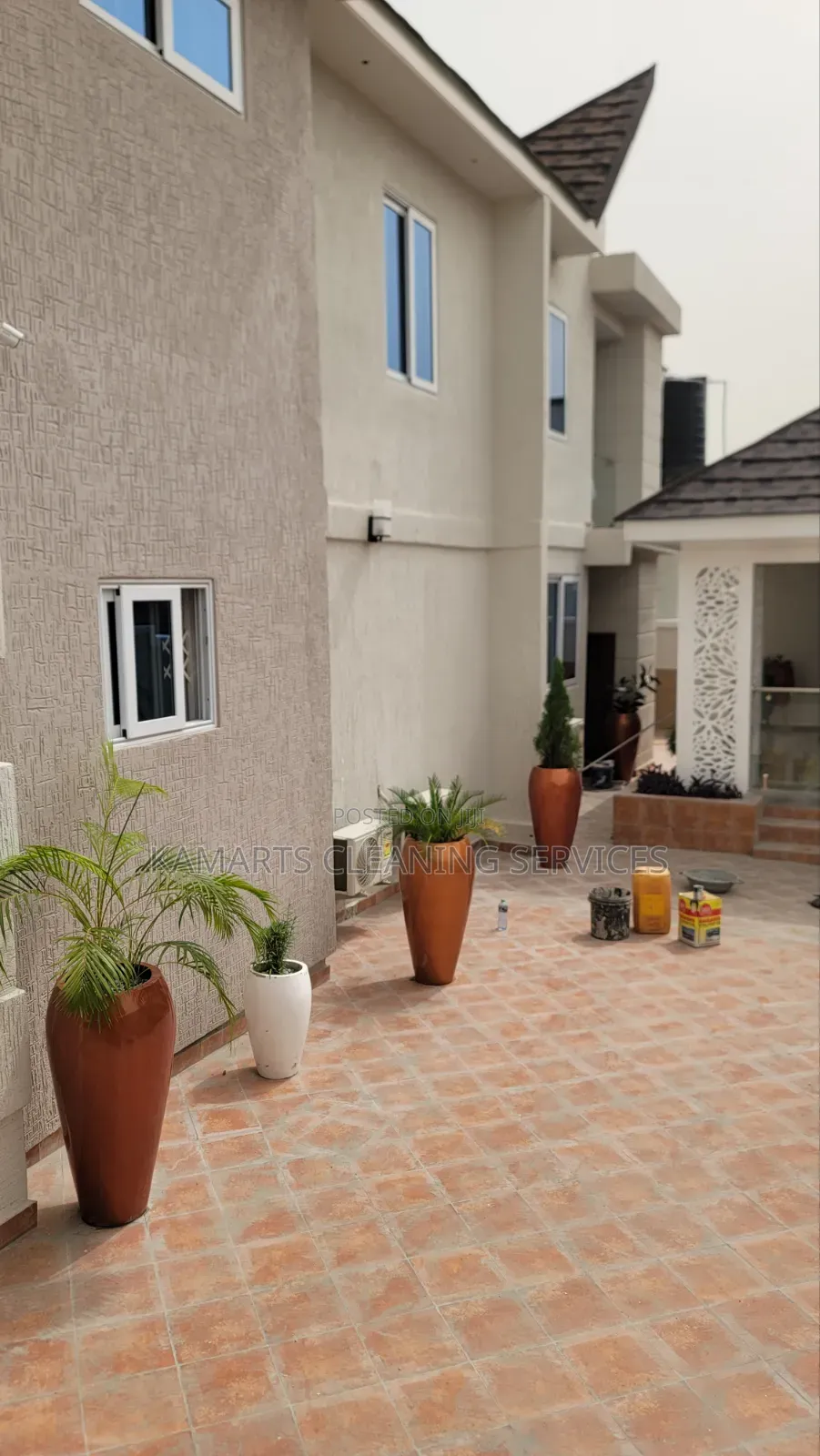 Kamarts Cleaning Services