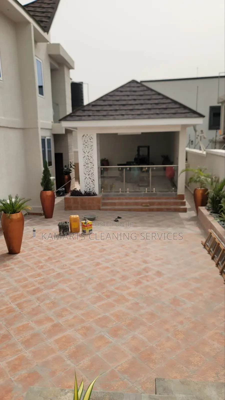 Kamarts Cleaning Services