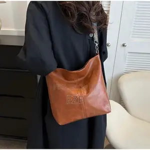 Women’S Large Capacity Bucket Bag - Brown Crossbody Tote