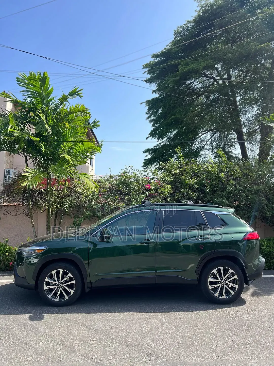 Toyota Corolla Cross XLE 2025 Green