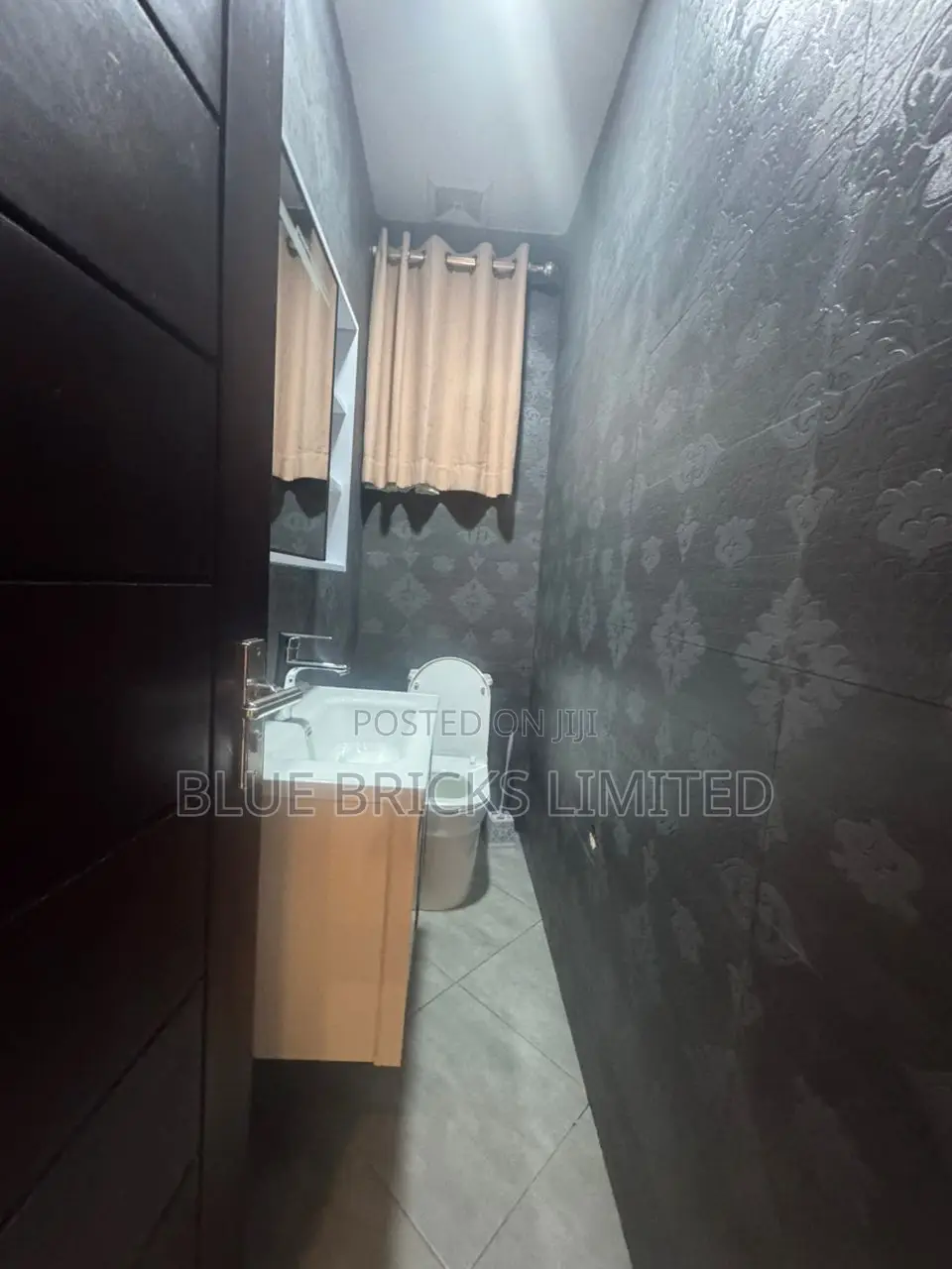 Furnished 3bdrm Apartment in Tseaddo, Trade Fair for rent