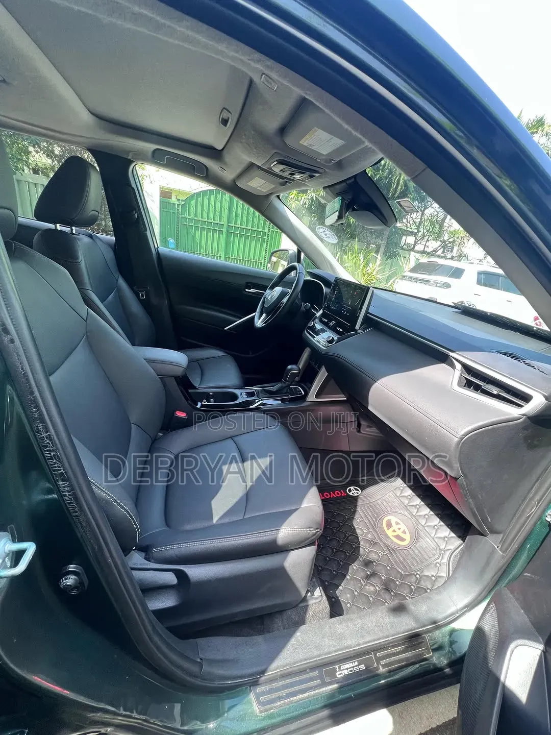 Toyota Corolla Cross XLE 2025 Green