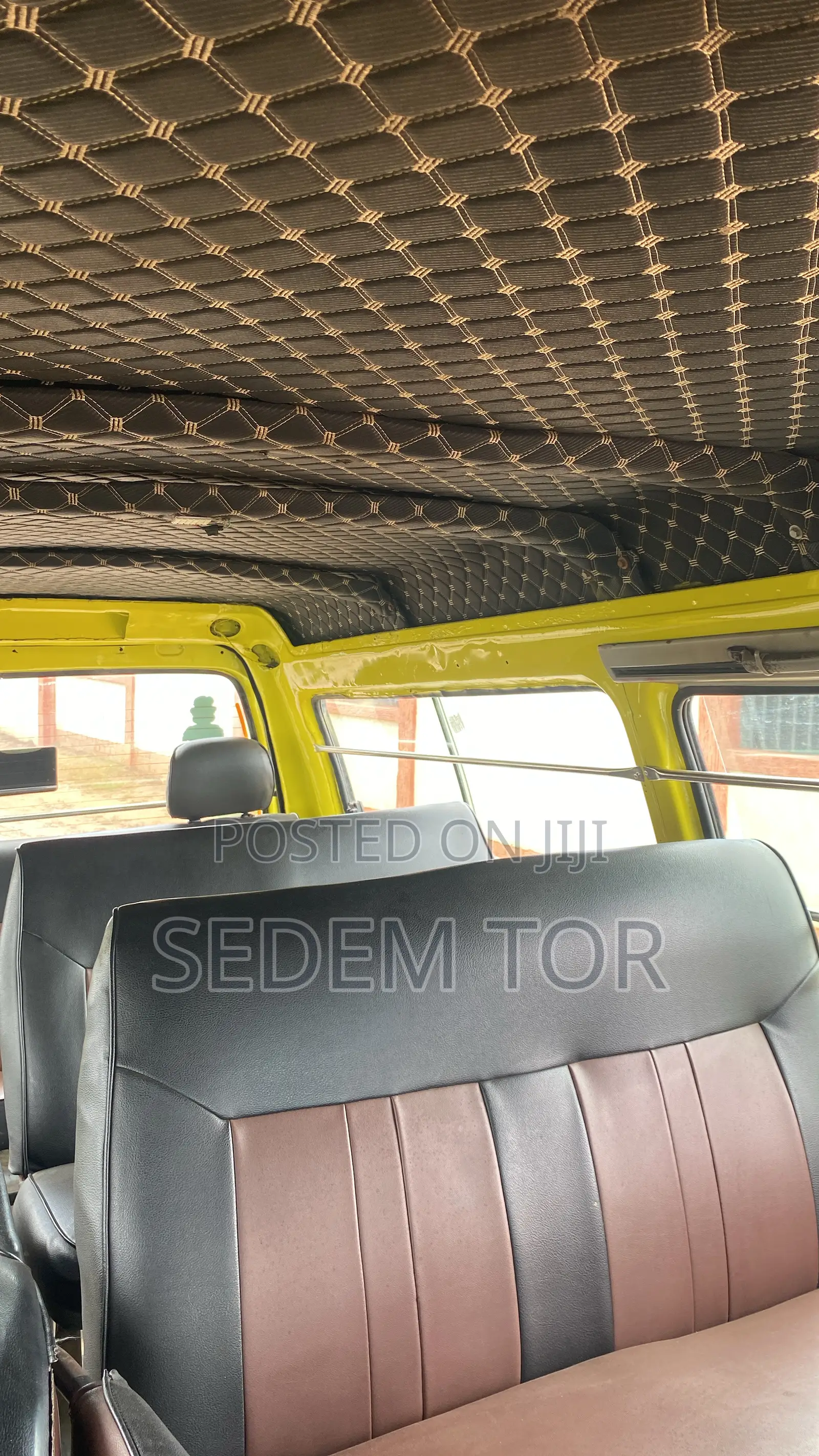 Hyundai H-100 2002 Yellow
