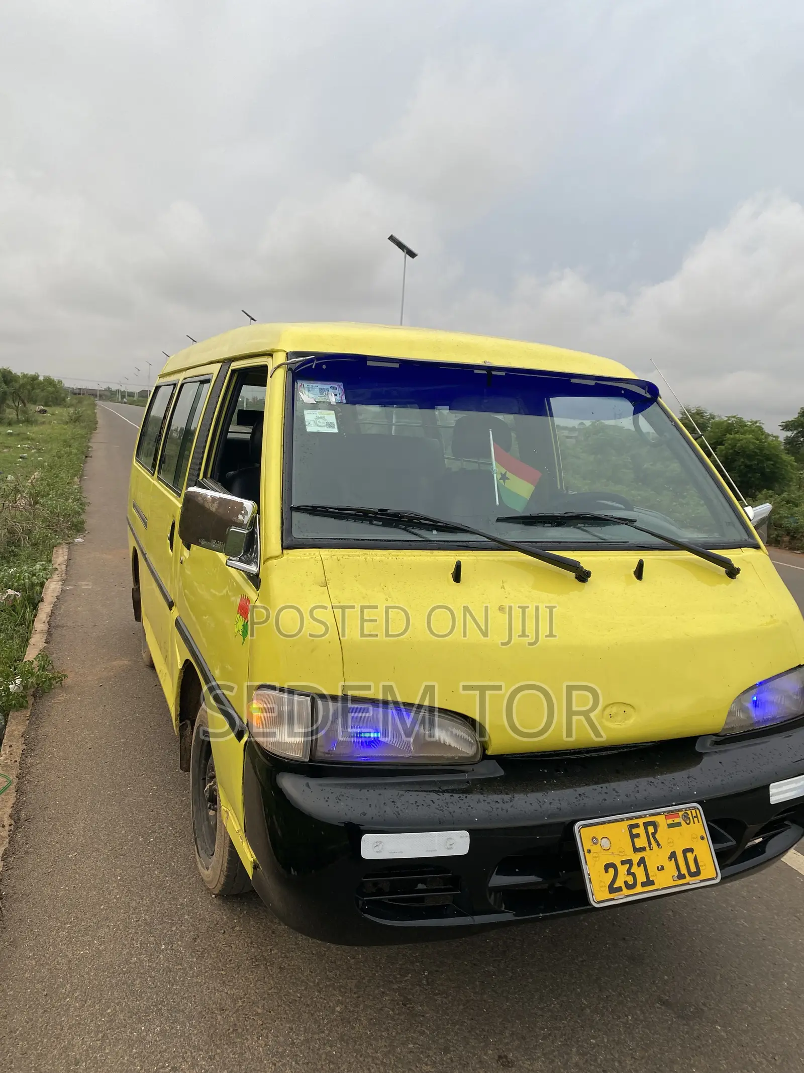Hyundai H-100 2002 Yellow