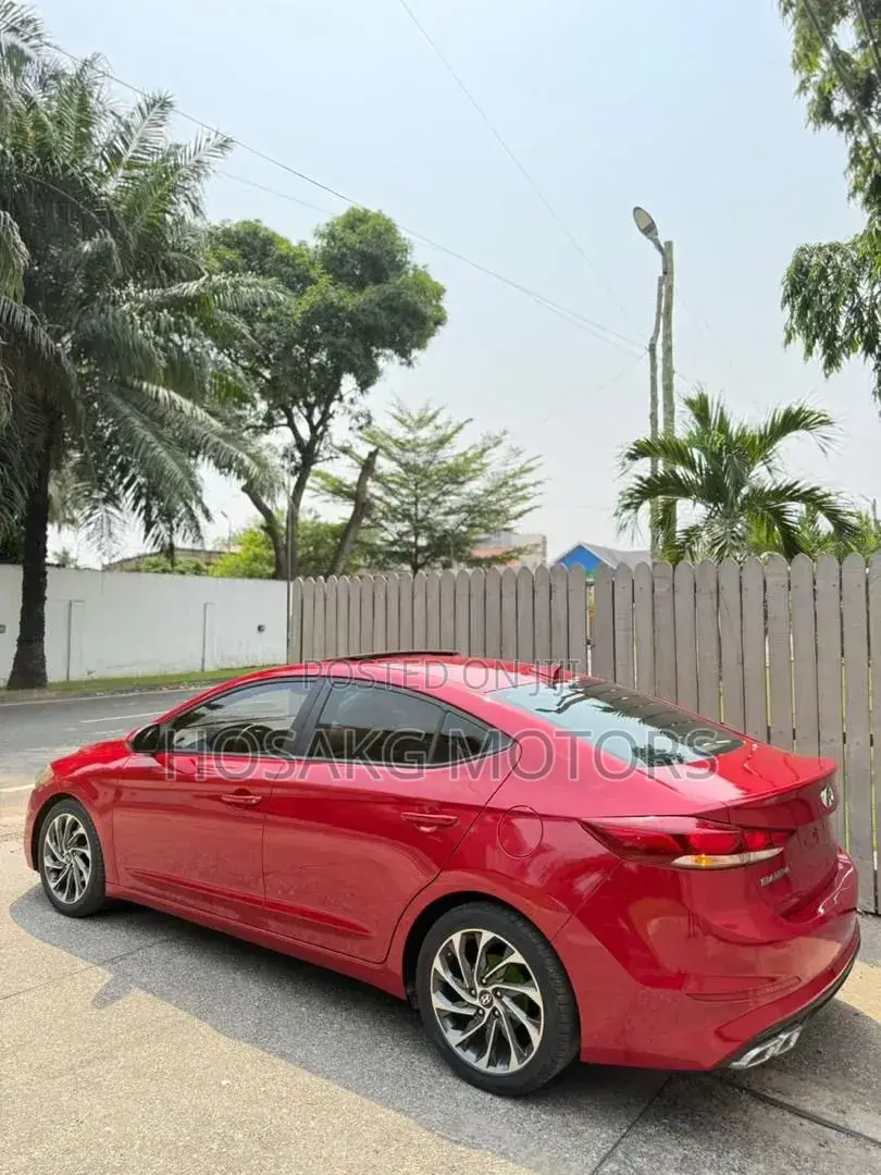 Hyundai Elantra Sport 2019 Red