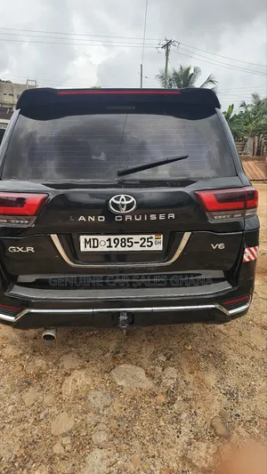 Toyota Land Cruiser 2023 Black