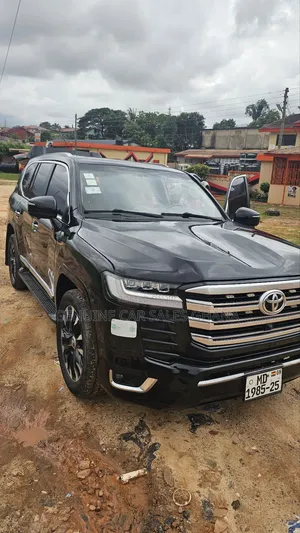 Toyota Land Cruiser 2023 Black