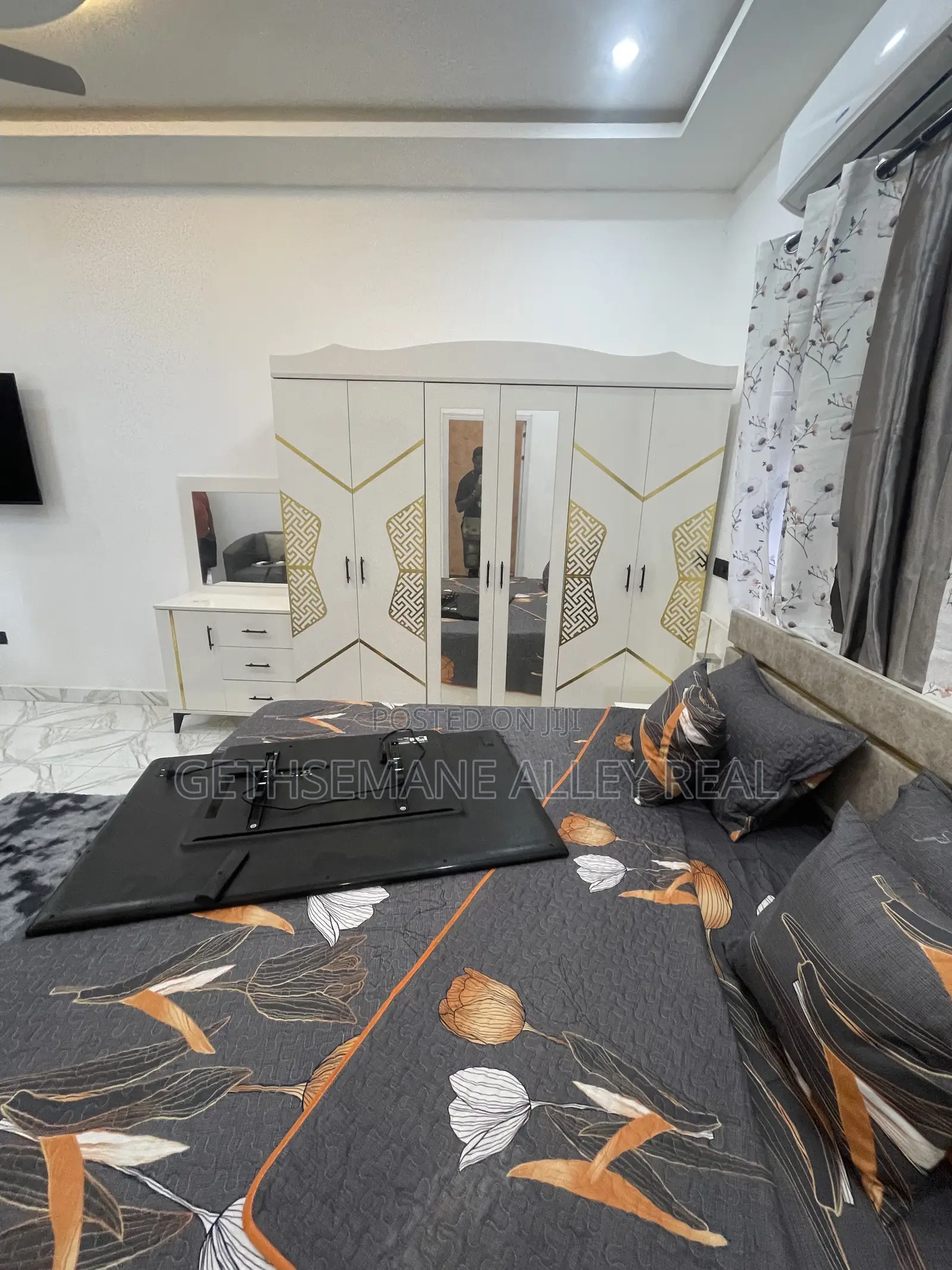 Air BNB Apartments/ Short-Stay /Long-Stay Available for Rent.