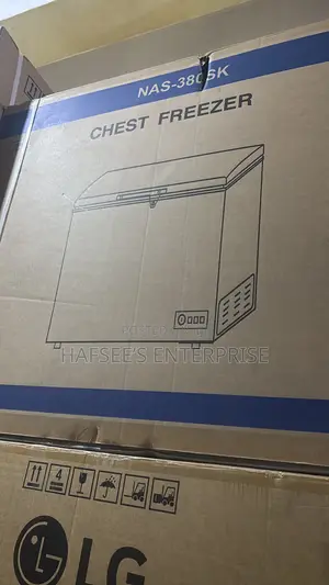 Nasco Chest Freezer 244 Liters