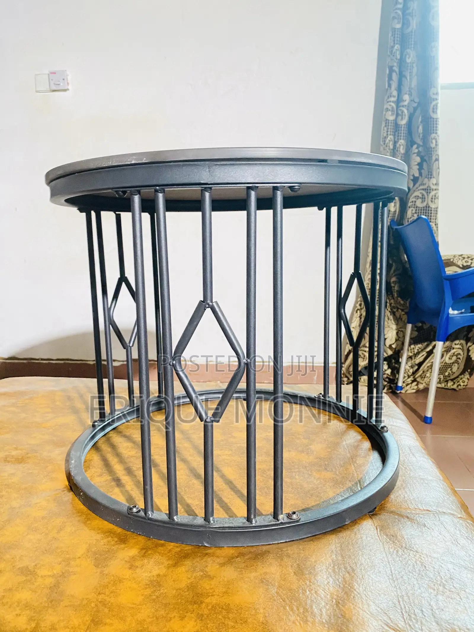Center Coffe Table for Sell