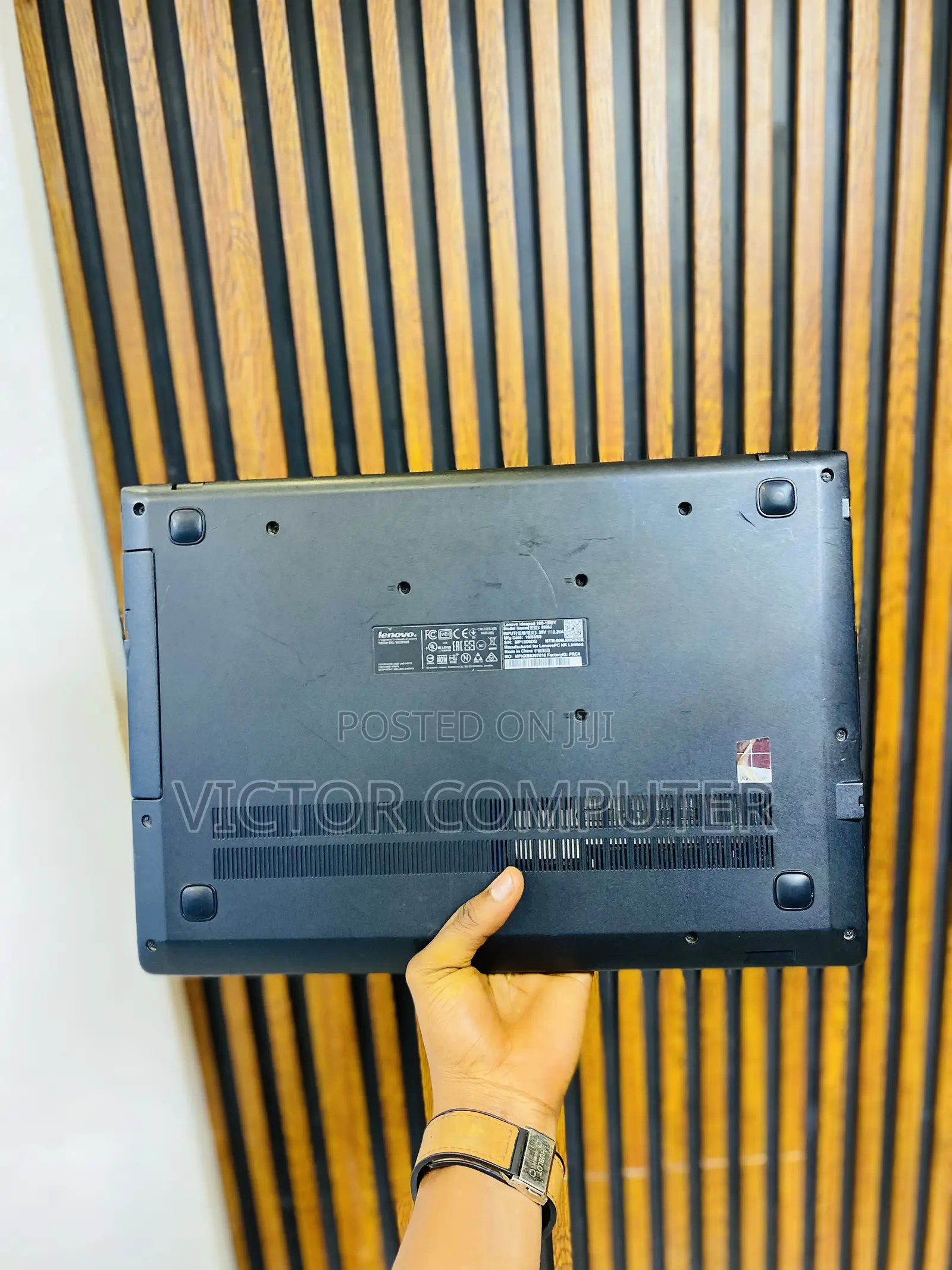 Laptop Lenovo IdeaPad 100 4GB Intel Celeron HDD 500GB