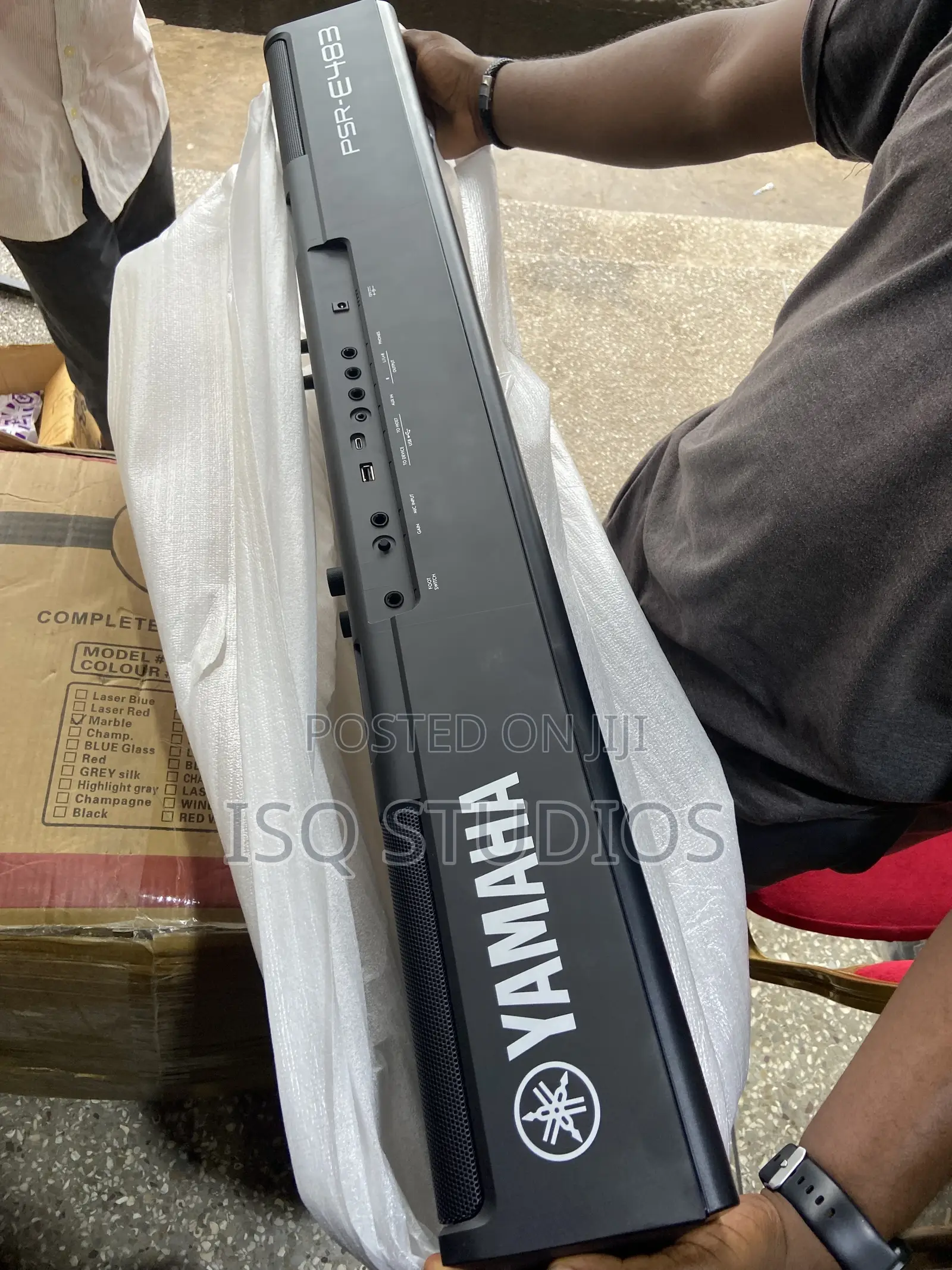 Yamaha PSR-E483 Keyboard