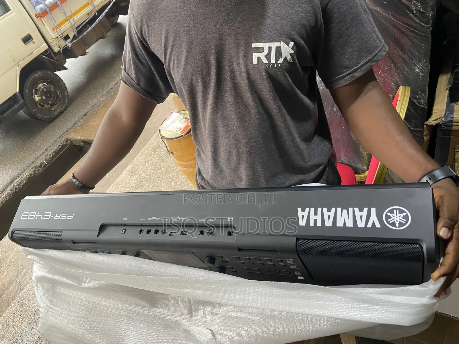 Yamaha PSR-E483 Keyboard