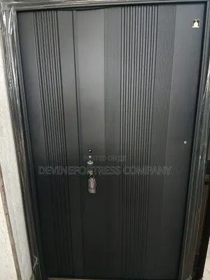 High Quality Gray 11⁄2 Splendor Door Good for All Weather