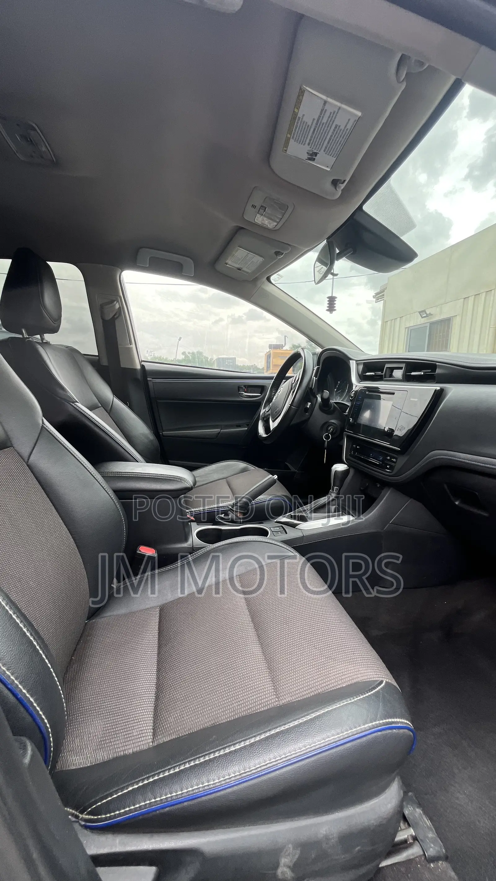Toyota Corolla SE 4dr Sedan (1.8L 4cyl CVT) 2017 Blue