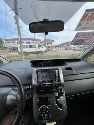 Toyota Voxy 2012 Black